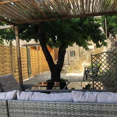 Appart Pacificae Remoulins Εξωτερικό φωτογραφία